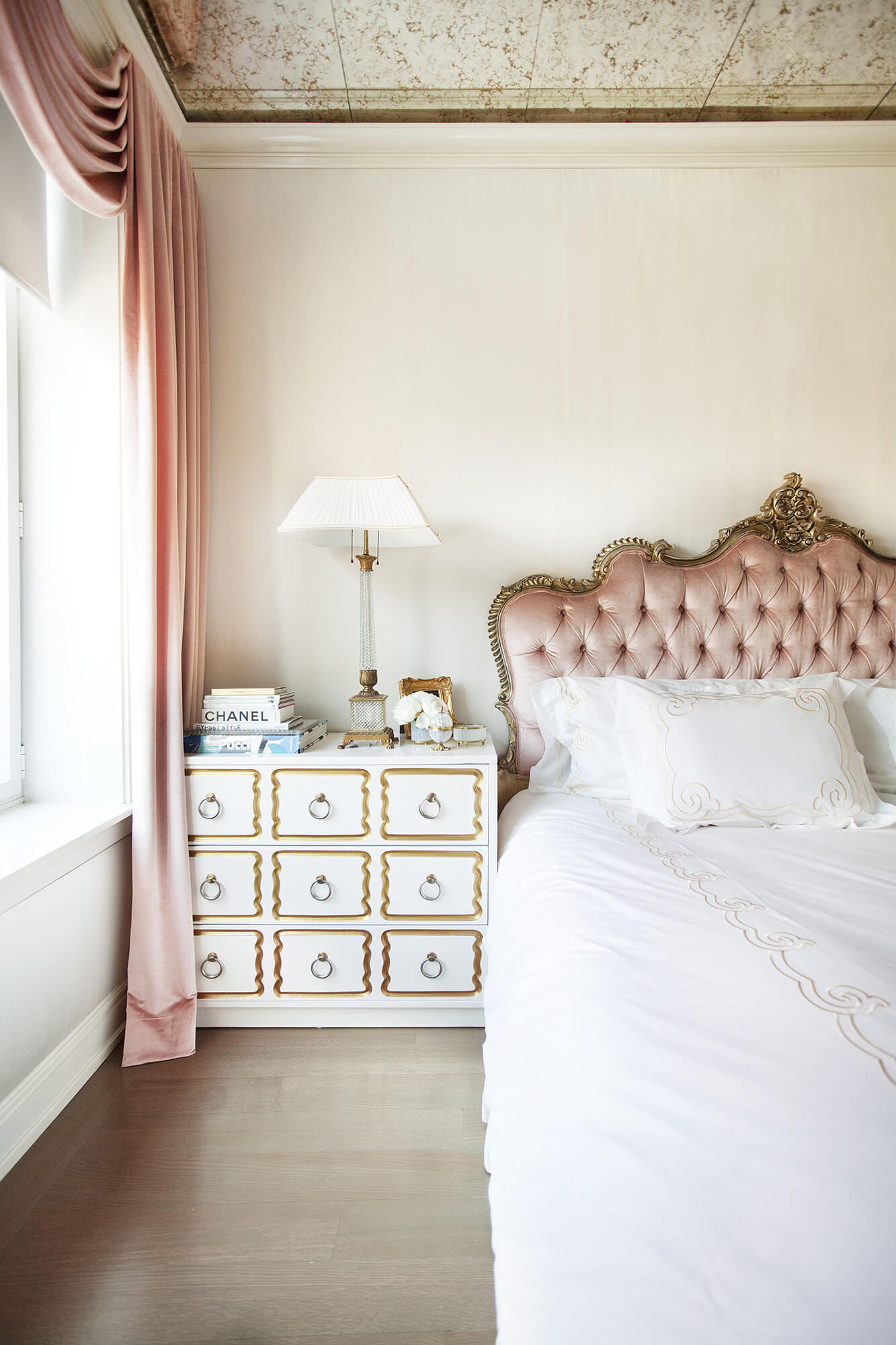 pink tufted headboard via lonny